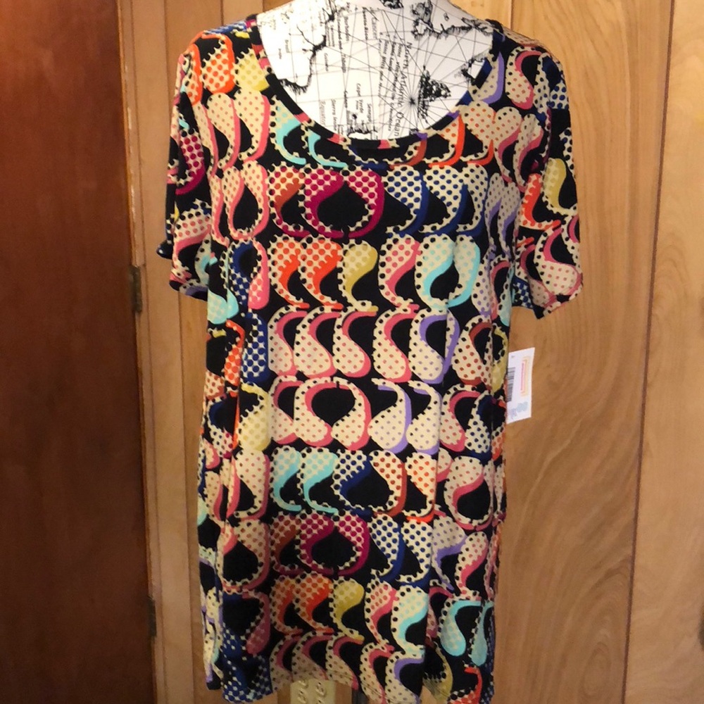 NWT Lularoe Classic Tee 2XL Leggings Material